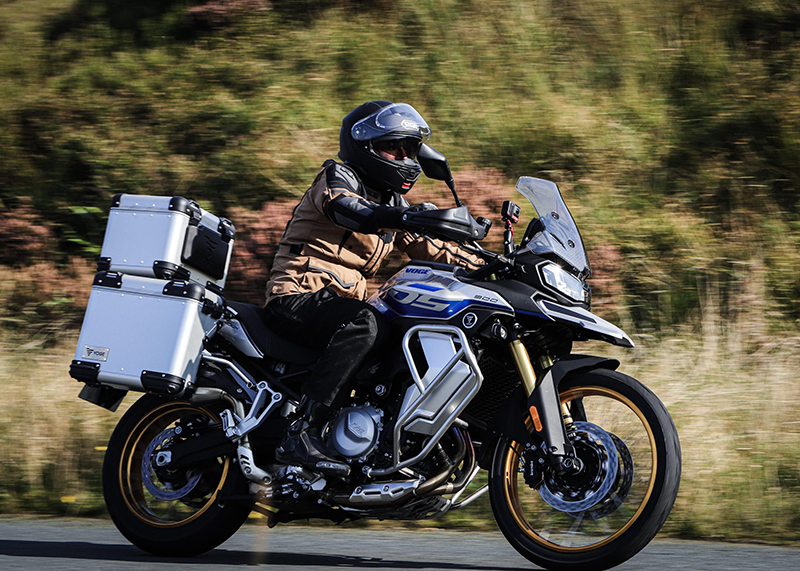 Motosiklet Aksesuarları Hangi Sırayla Alınmalı? Yeni Başlayanlar İçin Doğru Öncelik Rehberi 2 Motosiklet aksesuarları hangi sırayla alınmalı